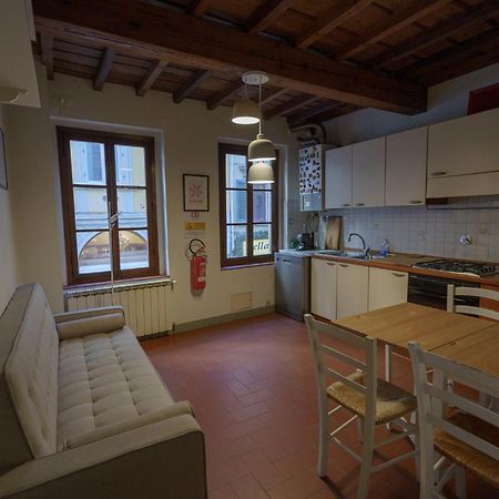 Traditional Florentine 1Br Apartment Close To Piazza Santa Croce Φλωρεντία Εξωτερικό φωτογραφία