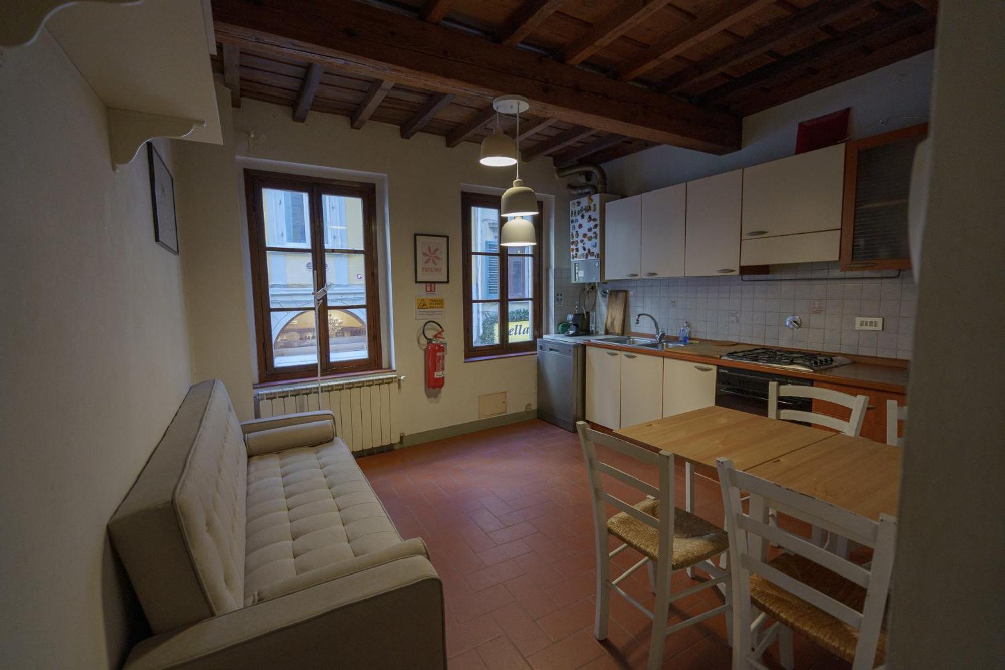 Traditional Florentine 1Br Apartment Close To Piazza Santa Croce Φλωρεντία Εξωτερικό φωτογραφία