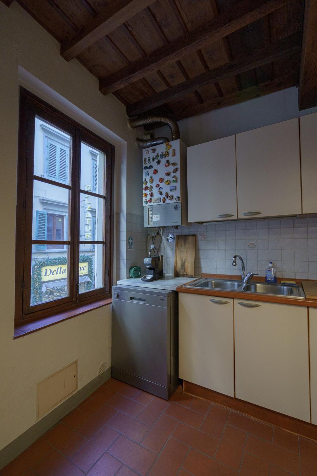 Traditional Florentine 1Br Apartment Close To Piazza Santa Croce Φλωρεντία Εξωτερικό φωτογραφία